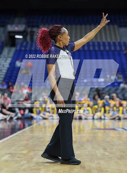 Thumbnail 3 in Hardin-Jefferson vs. Brownsboro (UIL 4A State Final) photogallery.