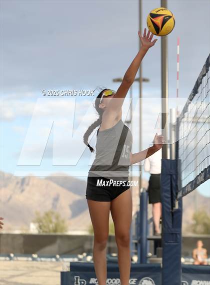 Thumbnail 2 in Salpointe Catholic vs O'Connor (CatBox Classic Beach Invitational) photogallery.