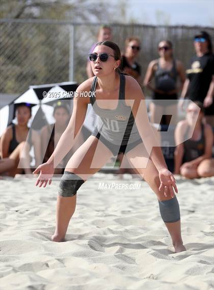 Thumbnail 3 in Salpointe Catholic vs O'Connor (CatBox Classic Beach Invitational) photogallery.