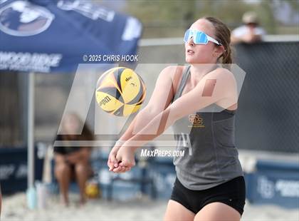 Thumbnail 2 in Salpointe Catholic vs O'Connor (CatBox Classic Beach Invitational) photogallery.