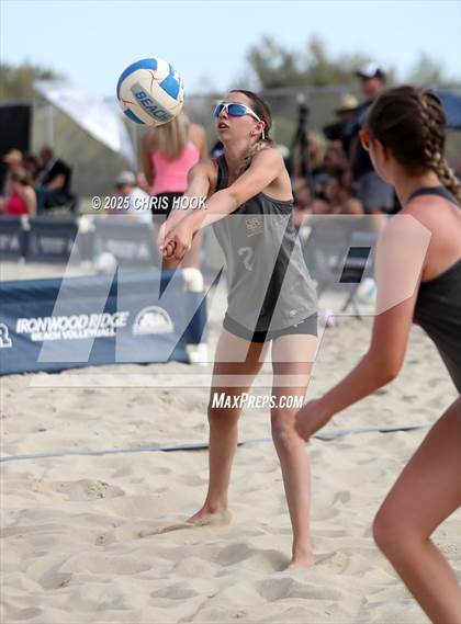 Thumbnail 1 in Salpointe Catholic vs O'Connor (CatBox Classic Beach Invitational) photogallery.