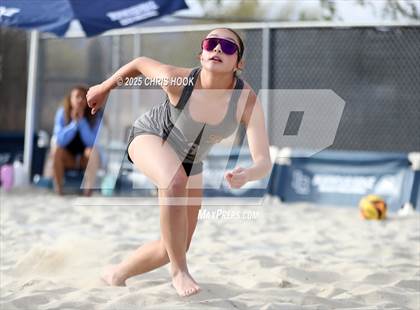 Thumbnail 3 in Salpointe Catholic vs O'Connor (CatBox Classic Beach Invitational) photogallery.