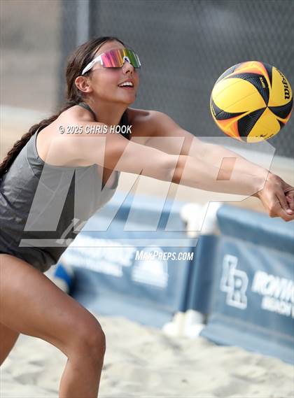Thumbnail 1 in Salpointe Catholic vs O'Connor (CatBox Classic Beach Invitational) photogallery.