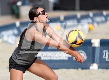 Thumbnail 3 in Salpointe Catholic vs O'Connor (CatBox Classic Beach Invitational) photogallery.