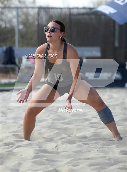 Thumbnail 2 in Salpointe Catholic vs O'Connor (CatBox Classic Beach Invitational) photogallery.