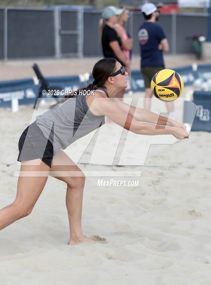 Thumbnail 2 in Salpointe Catholic vs O'Connor (CatBox Classic Beach Invitational) photogallery.