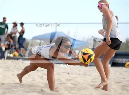 Thumbnail 2 in Salpointe Catholic vs O'Connor (CatBox Classic Beach Invitational) photogallery.