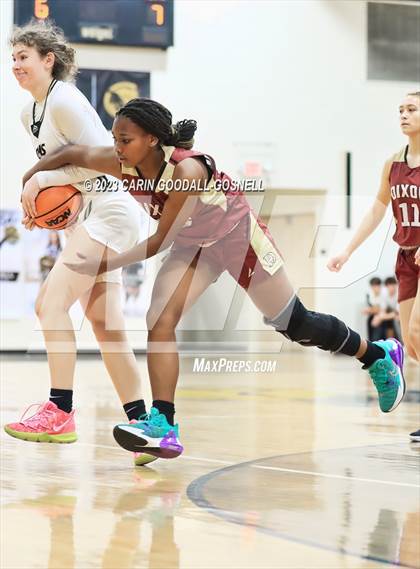 Thumbnail 2 in Dixon @ Croatan photogallery.