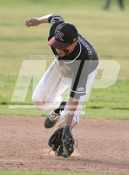 Thumbnail 1 in Gabrielino @ Rosemead photogallery.