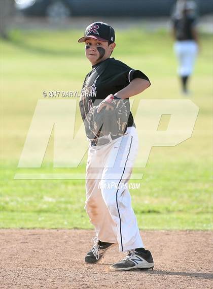 Thumbnail 2 in Gabrielino @ Rosemead photogallery.