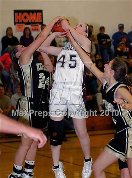 Thumbnail 3 in Keystone vs. Cranberry Area (PIAA District 9 AA Semifinals) photogallery.