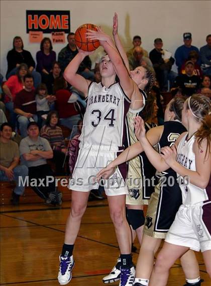 Thumbnail 1 in Keystone vs. Cranberry Area (PIAA District 9 AA Semifinals) photogallery.