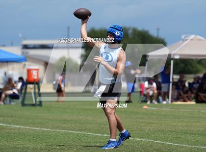 Thumbnail 2 in Decatur vs Yoakum (Texas State 7 on 7 Tournament) photogallery.