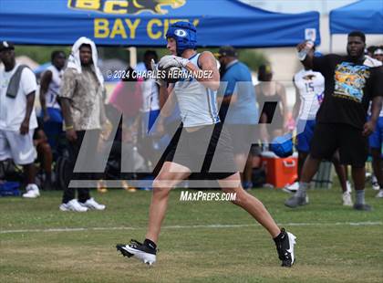 Thumbnail 2 in Decatur vs Yoakum (Texas State 7 on 7 Tournament) photogallery.