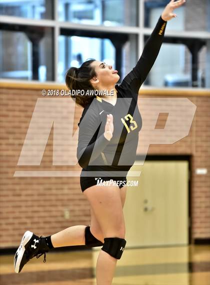 Thumbnail 2 in Crandall vs. Greenville photogallery.