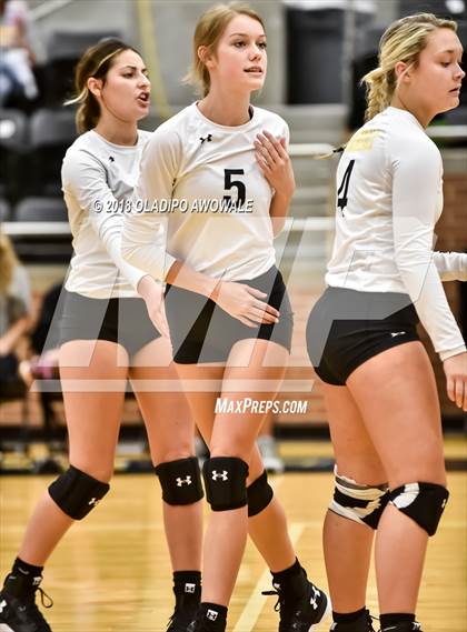 Thumbnail 2 in Crandall vs. Greenville photogallery.