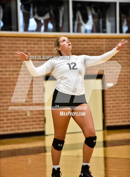 Thumbnail 2 in Crandall vs. Greenville photogallery.