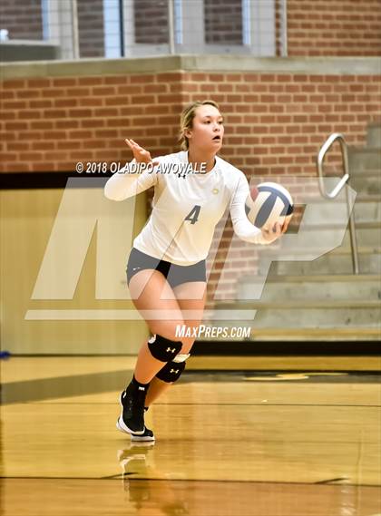 Thumbnail 3 in Crandall vs. Greenville photogallery.