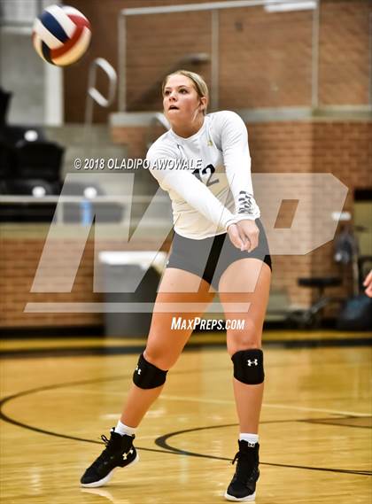 Thumbnail 2 in Crandall vs. Greenville photogallery.