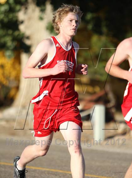 Thumbnail 2 in 3A D3 District Meet photogallery.