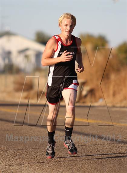 Thumbnail 2 in 3A D3 District Meet photogallery.