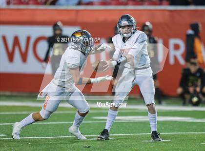 Thumbnail 3 in Skyridge vs. Lone Peak (UHSAA 6A Semifinal) photogallery.