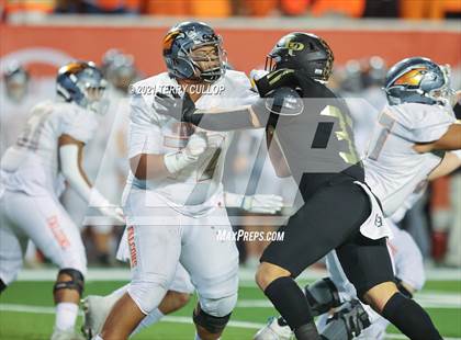 Thumbnail 1 in Skyridge vs. Lone Peak (UHSAA 6A Semifinal) photogallery.