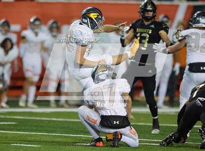 Thumbnail 2 in Skyridge vs. Lone Peak (UHSAA 6A Semifinal) photogallery.