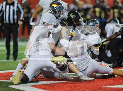 Thumbnail 1 in Skyridge vs. Lone Peak (UHSAA 6A Semifinal) photogallery.