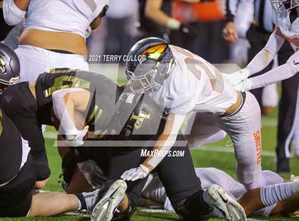 Thumbnail 1 in Skyridge vs. Lone Peak (UHSAA 6A Semifinal) photogallery.
