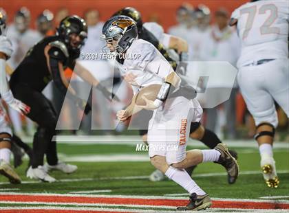 Thumbnail 1 in Skyridge vs. Lone Peak (UHSAA 6A Semifinal) photogallery.