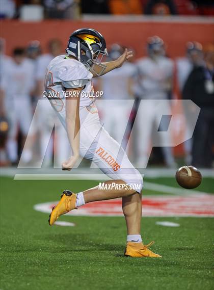 Thumbnail 1 in Skyridge vs. Lone Peak (UHSAA 6A Semifinal) photogallery.