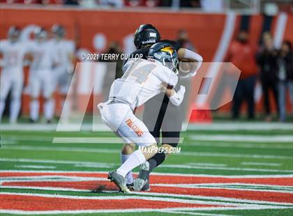 Thumbnail 1 in Skyridge vs. Lone Peak (UHSAA 6A Semifinal) photogallery.