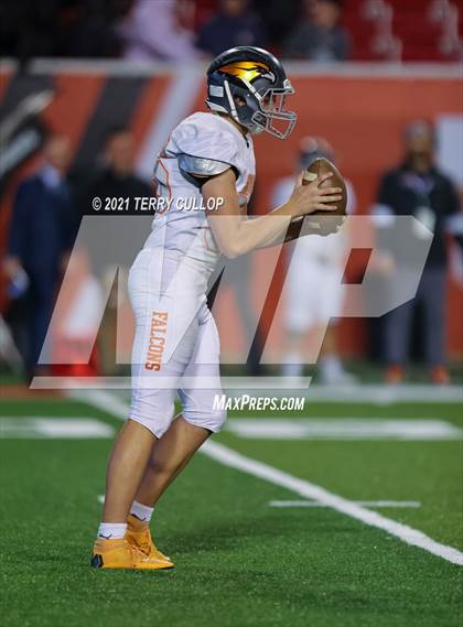Thumbnail 3 in Skyridge vs. Lone Peak (UHSAA 6A Semifinal) photogallery.