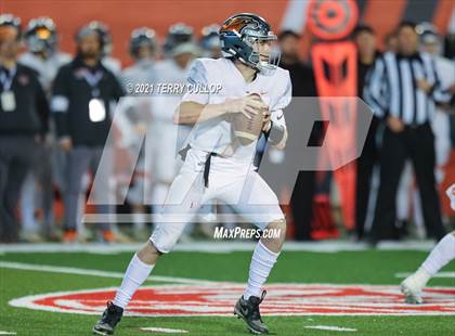 Thumbnail 1 in Skyridge vs. Lone Peak (UHSAA 6A Semifinal) photogallery.