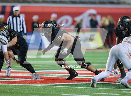 Thumbnail 2 in Skyridge vs. Lone Peak (UHSAA 6A Semifinal) photogallery.