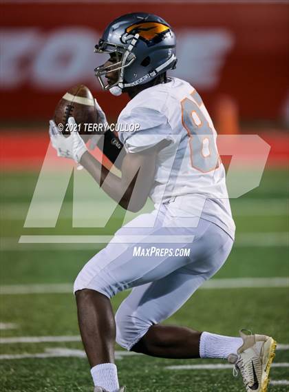 Thumbnail 3 in Skyridge vs. Lone Peak (UHSAA 6A Semifinal) photogallery.