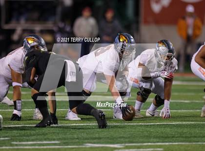 Thumbnail 1 in Skyridge vs. Lone Peak (UHSAA 6A Semifinal) photogallery.