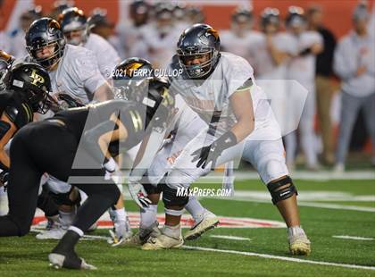 Thumbnail 1 in Skyridge vs. Lone Peak (UHSAA 6A Semifinal) photogallery.