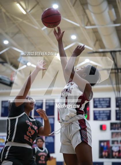 Thumbnail 2 in Corona del Sol vs Perry photogallery.