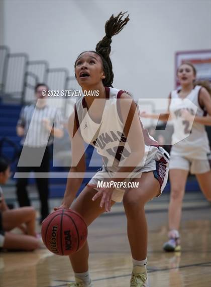 Thumbnail 3 in Corona del Sol vs Perry photogallery.