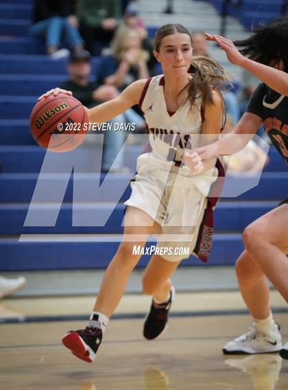 Thumbnail 2 in Corona del Sol vs Perry photogallery.