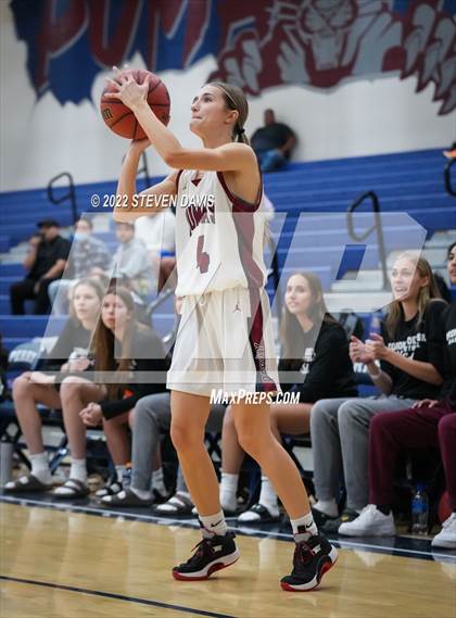 Thumbnail 1 in Corona del Sol vs Perry photogallery.