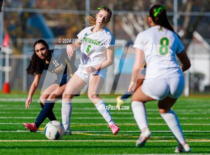 Thumbnail 1 in Roosevelt @ Bellevue (WIAA 3A Semifinal) photogallery.