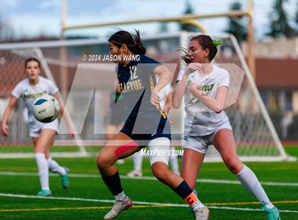 Thumbnail 3 in Roosevelt @ Bellevue (WIAA 3A Semifinal) photogallery.