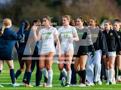 Thumbnail 3 in Roosevelt @ Bellevue (WIAA 3A Semifinal) photogallery.