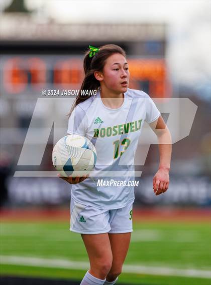 Thumbnail 3 in Roosevelt @ Bellevue (WIAA 3A Semifinal) photogallery.