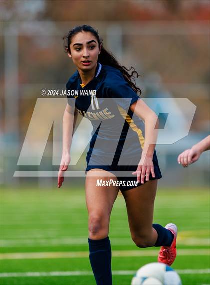 Thumbnail 1 in Roosevelt @ Bellevue (WIAA 3A Semifinal) photogallery.