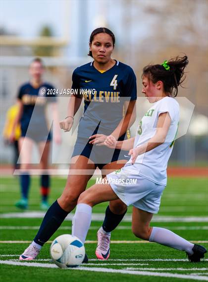 Thumbnail 3 in Roosevelt @ Bellevue (WIAA 3A Semifinal) photogallery.