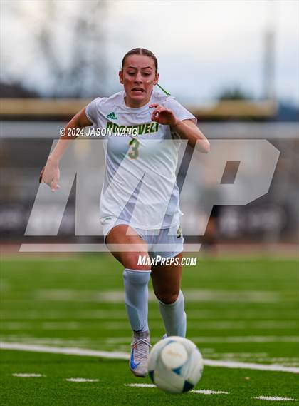 Thumbnail 2 in Roosevelt @ Bellevue (WIAA 3A Semifinal) photogallery.